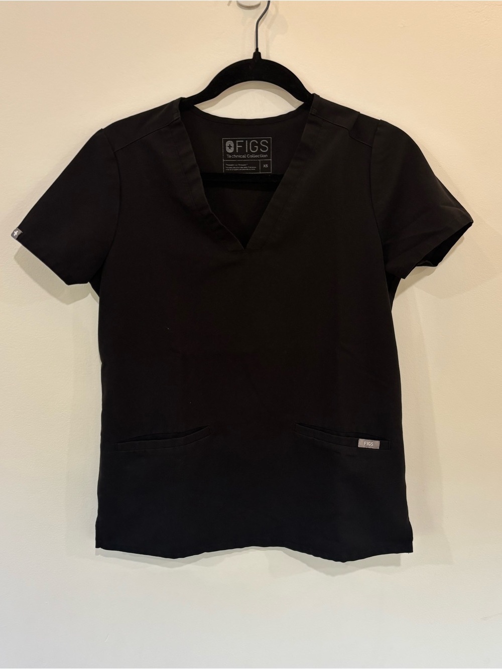 Figs V-neck Short Sleeve Scrub Shirt
